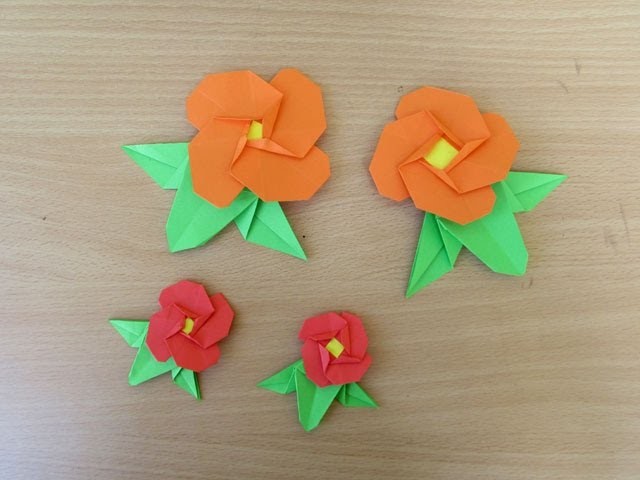 How to Make a Paper Flower (Spanish Eye) - Easy Tutorials