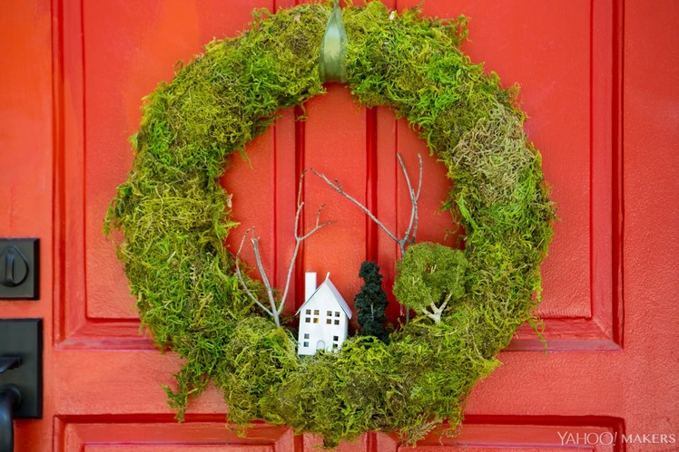 How to DIY a Beautiful Moss Wreath for Thanksgiving