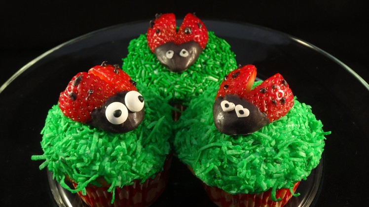 Decorating Cupcakes #126: Ladybugs -with yoyomax12