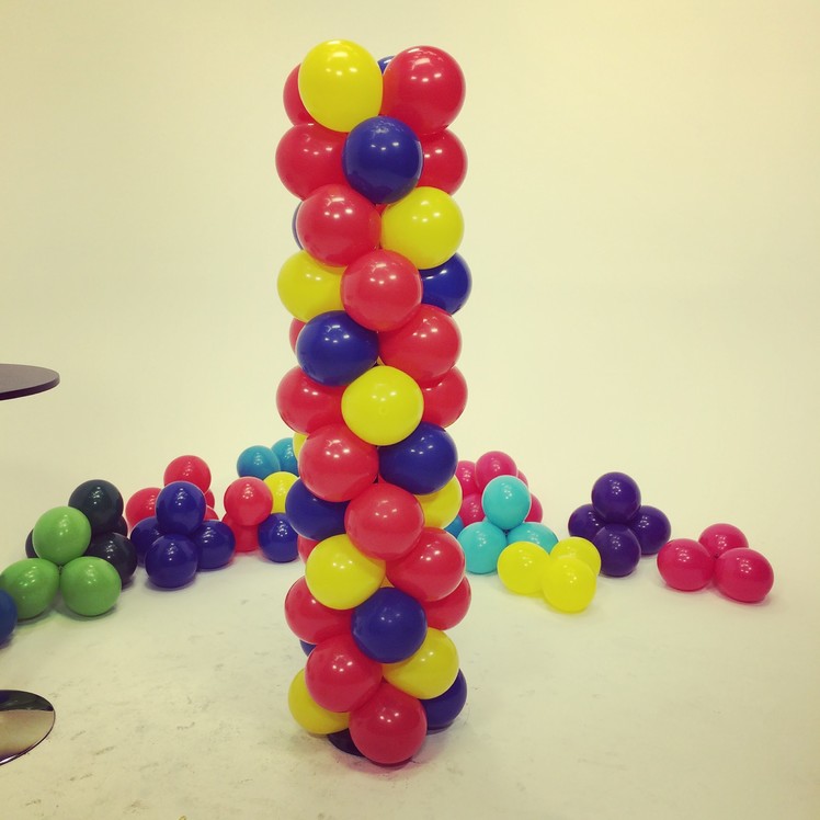How To Make a Balloon Tower - Spiral Checkerboard Pattern