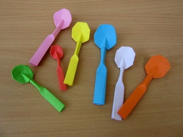 How to make a Paper Spoon - Easy Tutorials