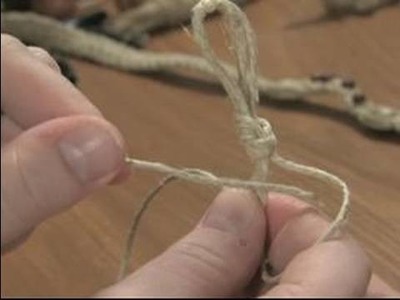 How to Make Hemp Necklaces : How to Do Basic Medium Hemp Necklace Stitches