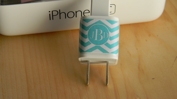 DIY 1$ printable monogramed  iphone charger wrap