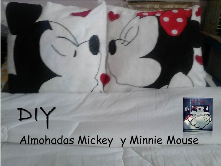 Diy. Almohadas Minnie y Micky Mouse