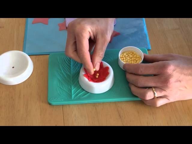 How to Make Gum Paste Poinsettias