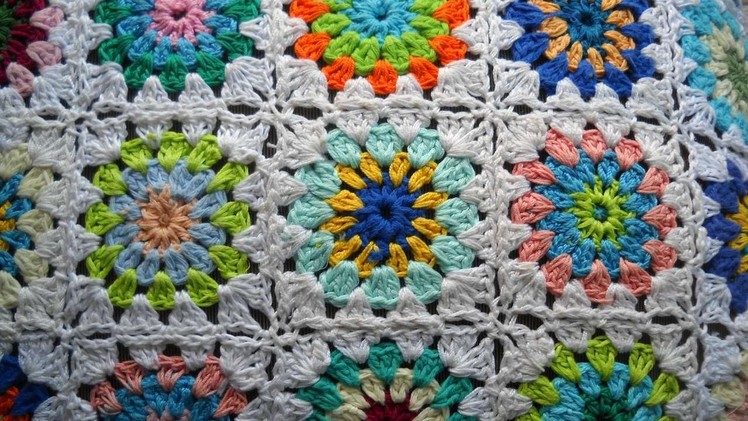 How To Crochet A Sunburst Granny Square - DIY Crafts Tutorial - Guidecentral