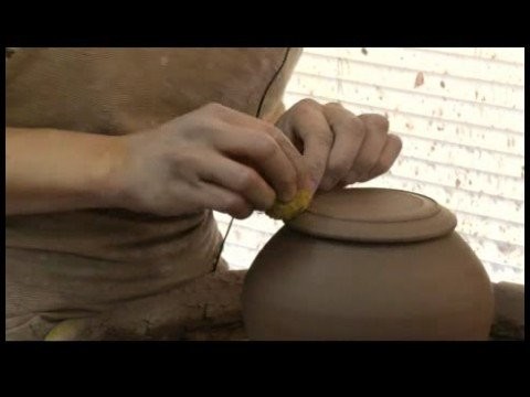 How to Make a Pottery Tea Set : Pottery Tea Sets: Trimming the Narrow-Bottom Teapot Lid