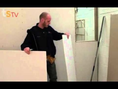 Tommy's Trade Secrets - How To Plasterboard A Stud Wall