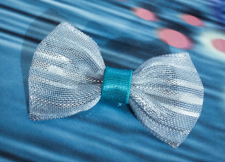 DIY- How to make Frozen movie inspired ribbon bow hair clip for Elsa.