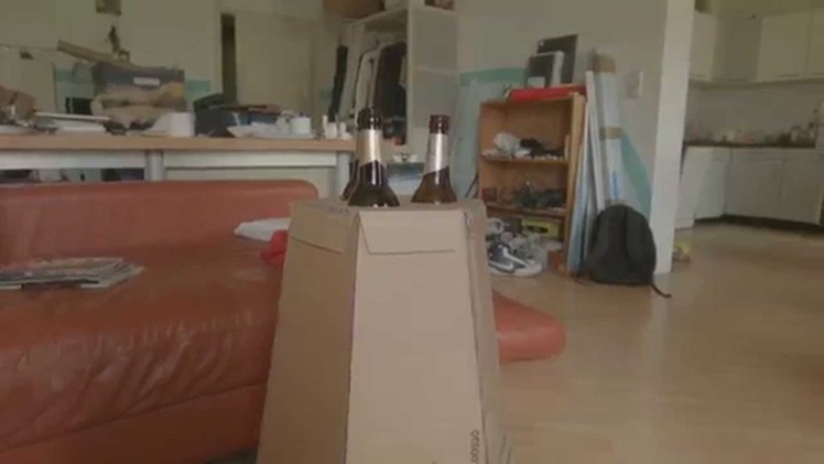 Cardboard DIY beer table - The beer butler