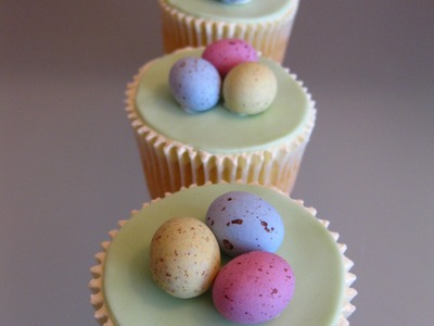How to Make Easter Cupcakes (2) - Easter Egg Cupcakes