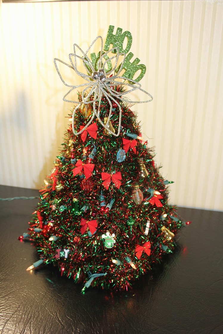 How to Make a Hanger Christmas Tree - Updated Version