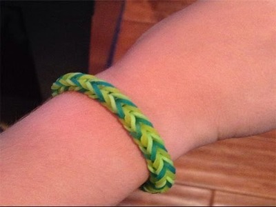How to make a fishtail rainbow loom bracelet by hand step by step