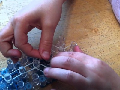 How to Make a rainbow Loom Star Ring- Super Easy