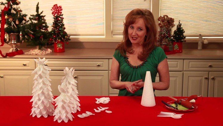 Christmas Tree Made From Plastic Spoons : Christmas Decorating 101