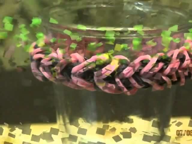 How to make a rainbow loom Fancy rubber band bracelets Part 1