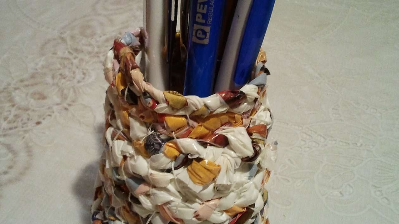How To Make A Woven Plastic Bag Pencil Holder - DIY Home Tutorial - Guidecentral