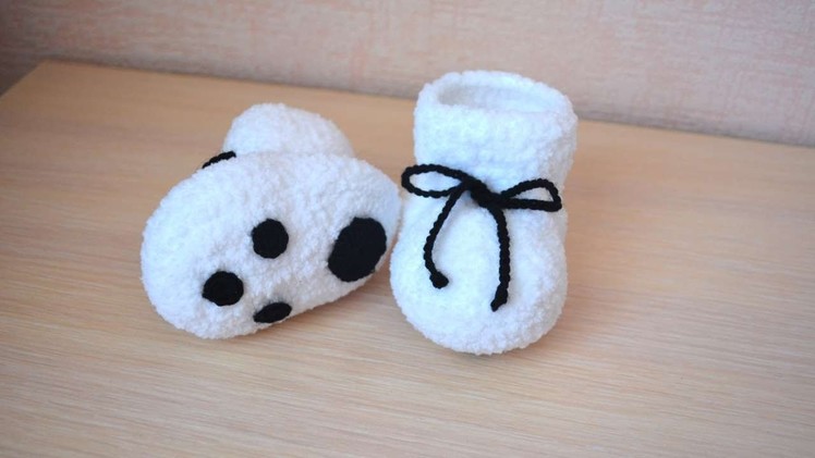 How To Make Cute Grip Baby Booties - DIY Style Tutorial - Guidecentral