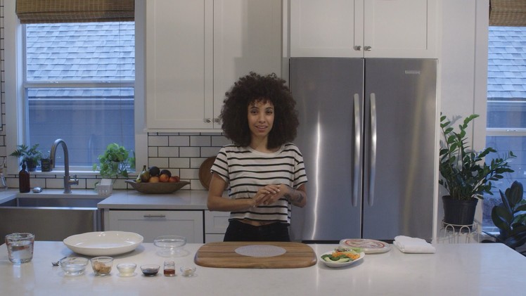 Nikisha Shows You How to Make Vegetarian Spring Rolls w. Peanut Dipping Sauce (Raw & Vegan Friendly)
