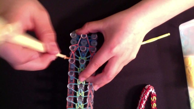 How to Make a New Palm Tree Rainbow Loom Bracelet