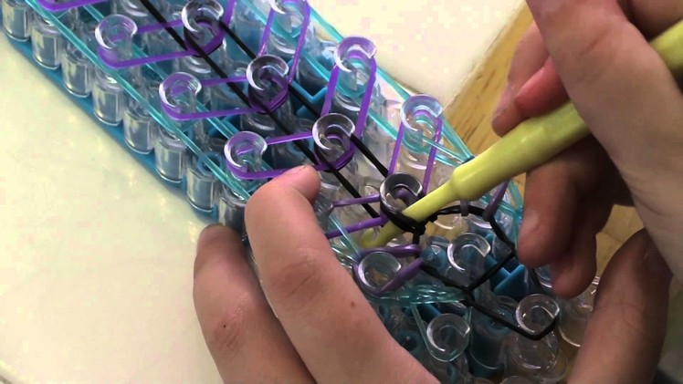 How to Make a Rainbow Loom Zippy Chain Bracelet