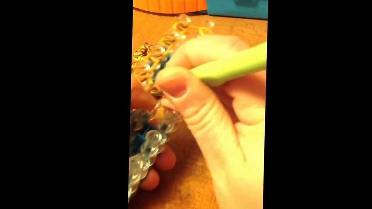 How to make a Samoa Girl Scout cookie on the rainbow loom.