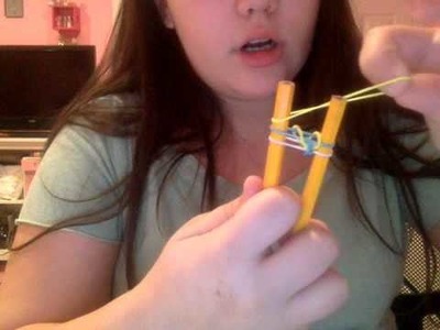 Using Pencils to Make A Rainbow Loom Fishtail Bracelet!