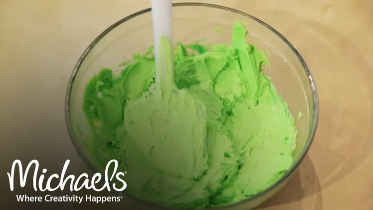 Color Right Christmas: Bright & Bold Green Icing | Wilton l Michaels
