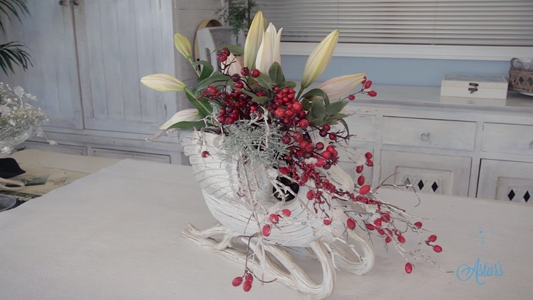 Floristry Tutorial: Swan Christmas Table Centrepiece