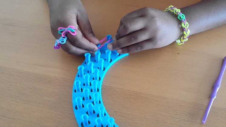 Rainbow loom ring strikje