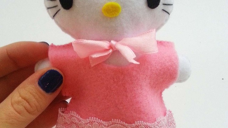How To Make A Felt Hello Kitty - DIY Crafts Tutorial - Guidecentral