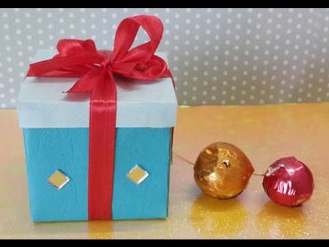 CHRISTMAS GIFT BOX : HOW TO MAKE A SMALL PAPER GIFT BOX IN 5 MINUTES!