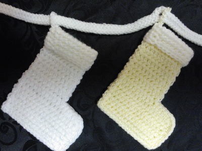 How to crochet My Easy Magic Christmas Stocking and Bunting Chain for beginners P2