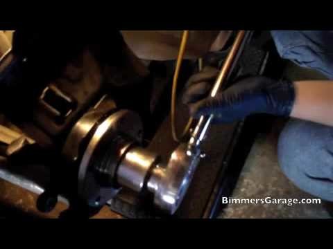 BMW Wheel Hub Bearing Replacement : DIY [ How To - Part 2 of 2 ]. 330i (E46)