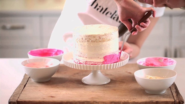How to frost a cake in pink ombré