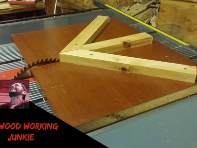 DIY mitre sled for table saw. no woodworking shop is complete with out one
