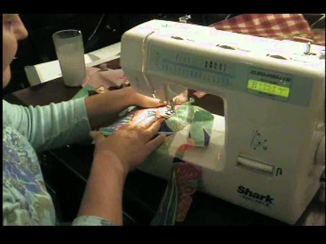 Homeschool Sewing Class: Making a "monogrammed" letter with fabric and zig zag stitch