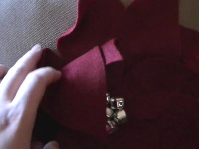 How to make a Poinsettia Pillow