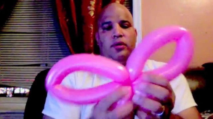 How to make a quick butterfly out of balloons