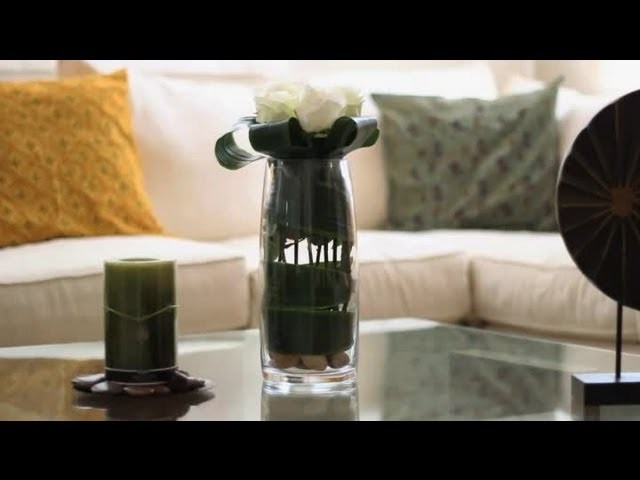How to Use Leaves to Decorate a Vase : Decorations for the House