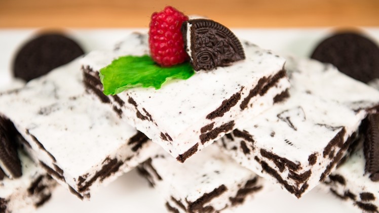 No Bake Oreo Marshmallow Bars (Cookies and Cream Bars) from Cookies Cupcakes and Cardio