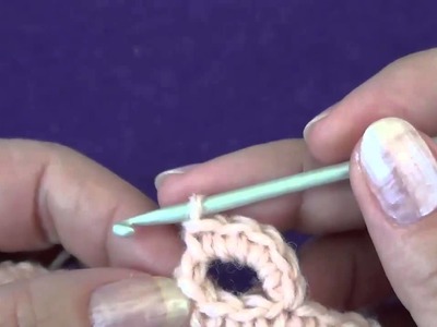 Crochet Lessons - Buttonholes associated with strapping edge - DIY - How to