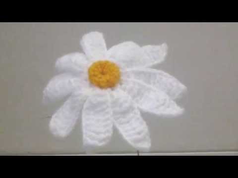 How to Crochet Daisy Flower. . .Merajut Bunga Daisy.
