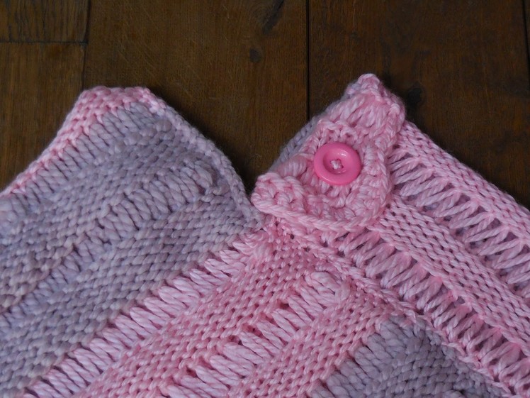 Drop stitch on knitting loom. poncho