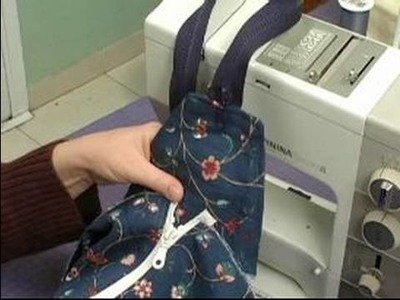 How to Sew a Zipper Backpack : How to Attach a Zipper to a Backpack