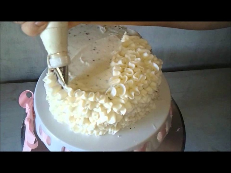 Messy Buttercream Ruffles Decorating Tutorial Video with Captions