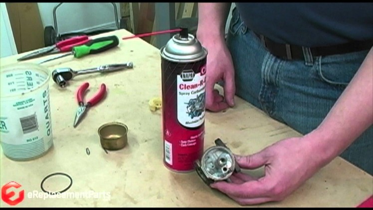 How to Clean a 4-Cycle Engine Carburetor