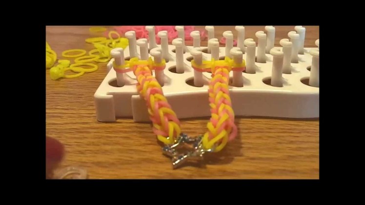 Make a Rainbow Loom Fishtail Bracelet with Charm