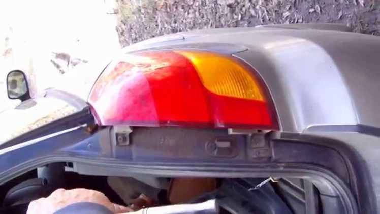 HOW TO REPAIR 2005 SUBARU OUTBACK TAIL LIGHT