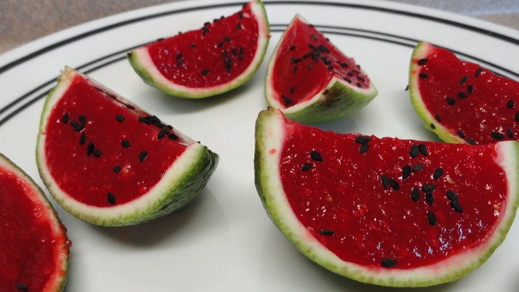 Jello (gelatine) watermelon slices
